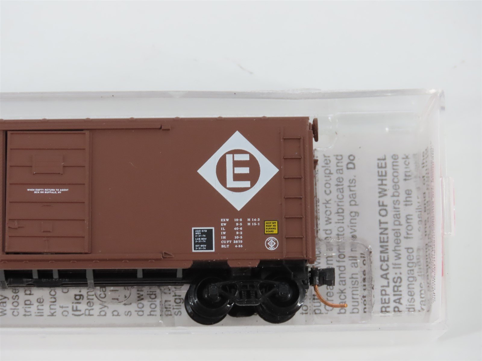 N Scale Micro-Trains MTL 73030 EL Erie Lackawanna 40' Single Door Box Car #88033