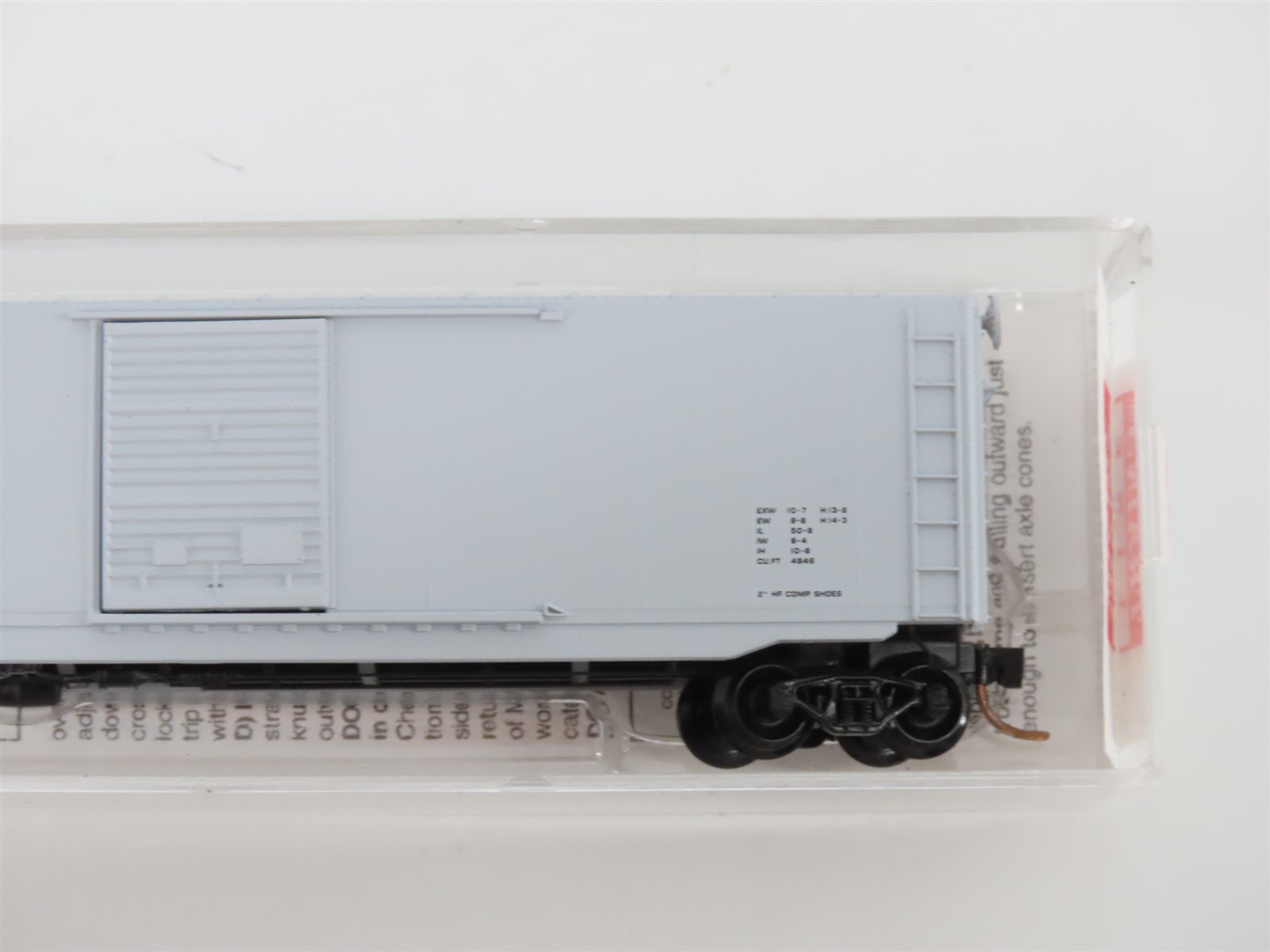 N Micro-Trains MTL 77040 USN United States Navy 50 Single Door Box Car 61-05146