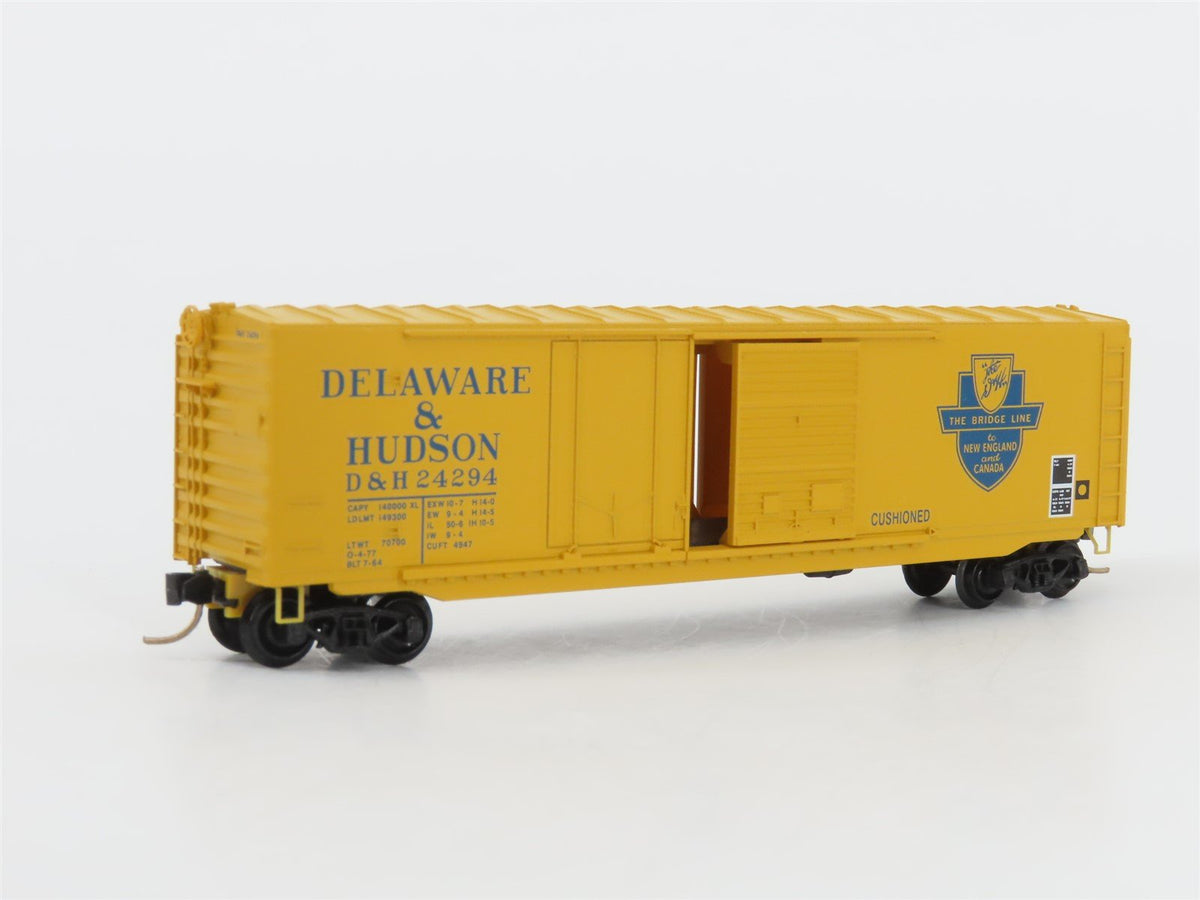 N Scale Micro-Trains MTL 76020 D&amp;H &quot;The Bridge Line&quot; 50&#39; Box Car #24294