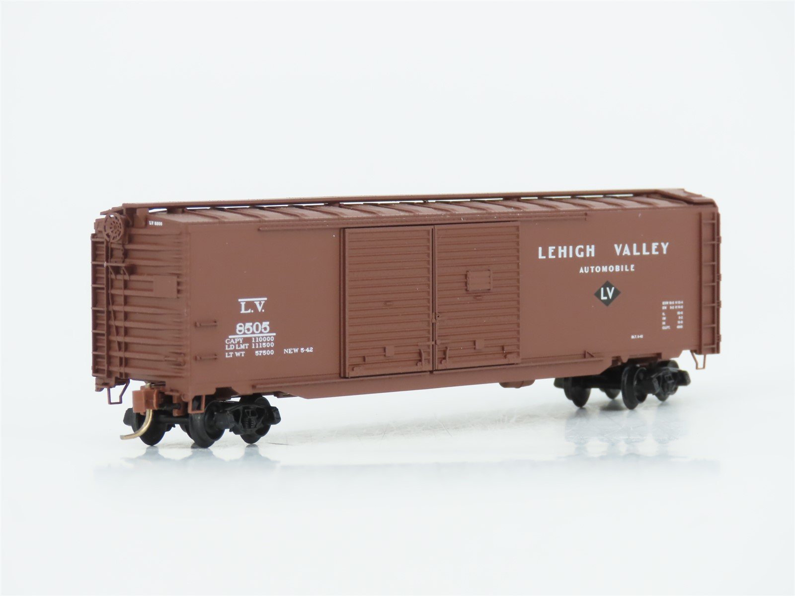 N Micro-Trains MTL 78040 LV Lehigh Valley 50' Double Door Auto Box Car #8505