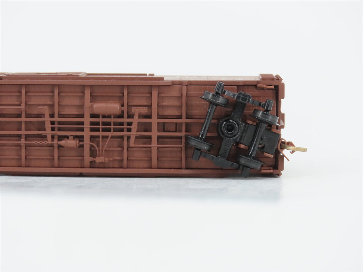 N Micro-Trains MTL 78040 LV Lehigh Valley 50&#39; Double Door Auto Box Car #8505