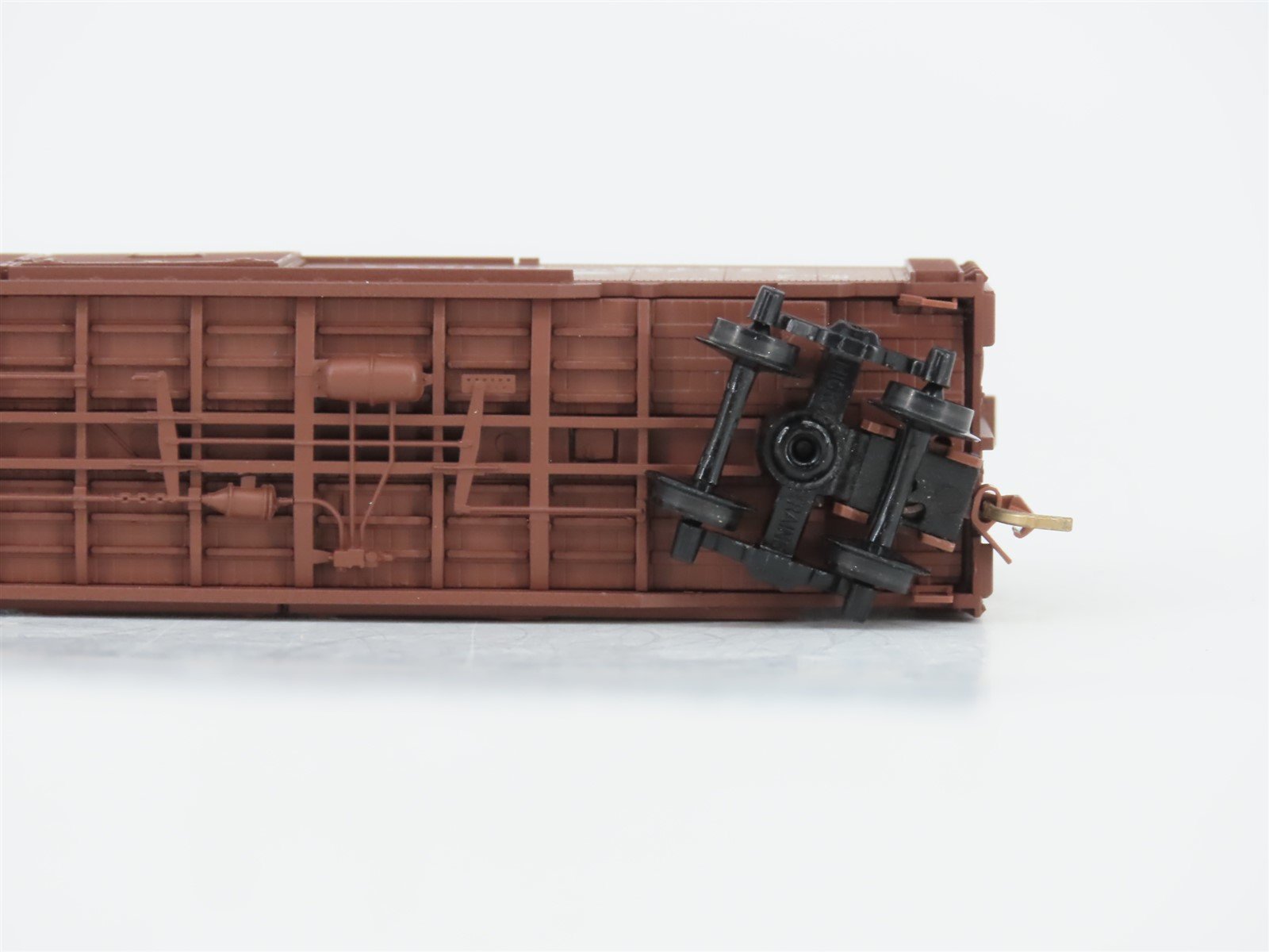 N Micro-Trains MTL 78040 LV Lehigh Valley 50' Double Door Auto Box Car #8505