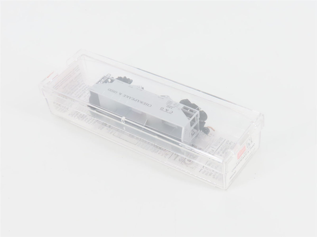 N Scale Micro-Trains MTL 86030 C&amp;O Chesapeake &amp; Ohio 33&#39; 2-Bay Hopper #130