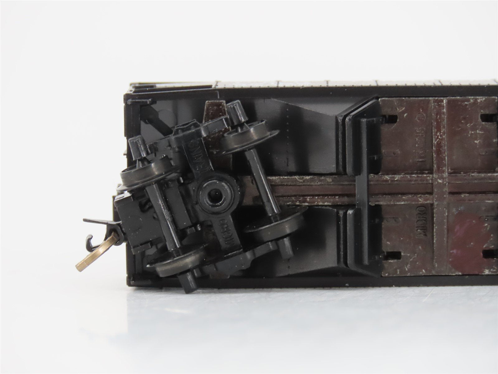 N Scale Micro-Trains MTL 86010 C&O Chesapeake & Ohio 33' 2-Bay Hopper #52155