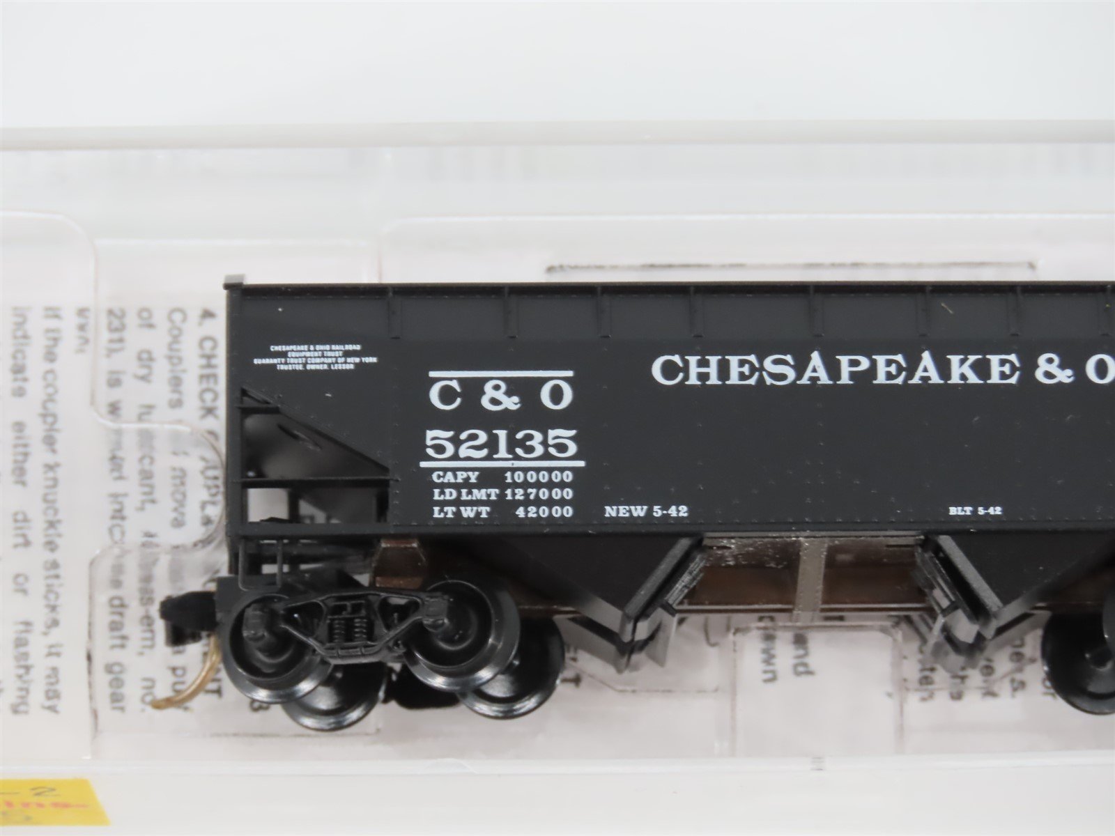 N Scale Micro-Trains MTL 86010 C&O Chesapeake & Ohio 33' 2-Bay Hopper #52135