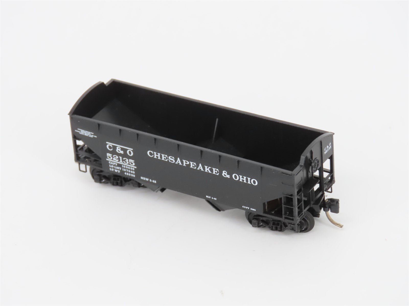 N Scale Micro-Trains MTL 86010 C&O Chesapeake & Ohio 33' 2-Bay Hopper #52135