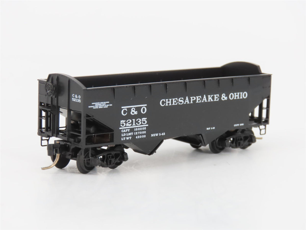 N Scale Micro-Trains MTL 86010 C&amp;O Chesapeake &amp; Ohio 33&#39; 2-Bay Hopper #52135