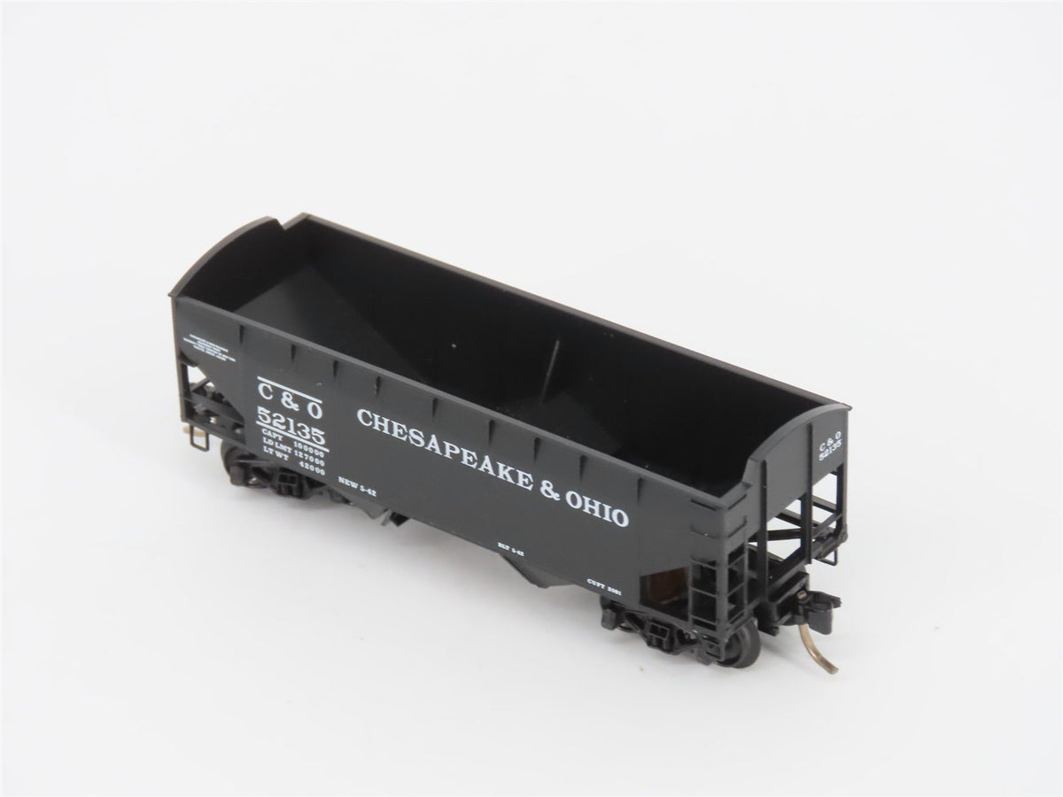 N Scale Micro-Trains MTL 86010 C&amp;O Chesapeake &amp; Ohio 33&#39; 2-Bay Hopper #52135