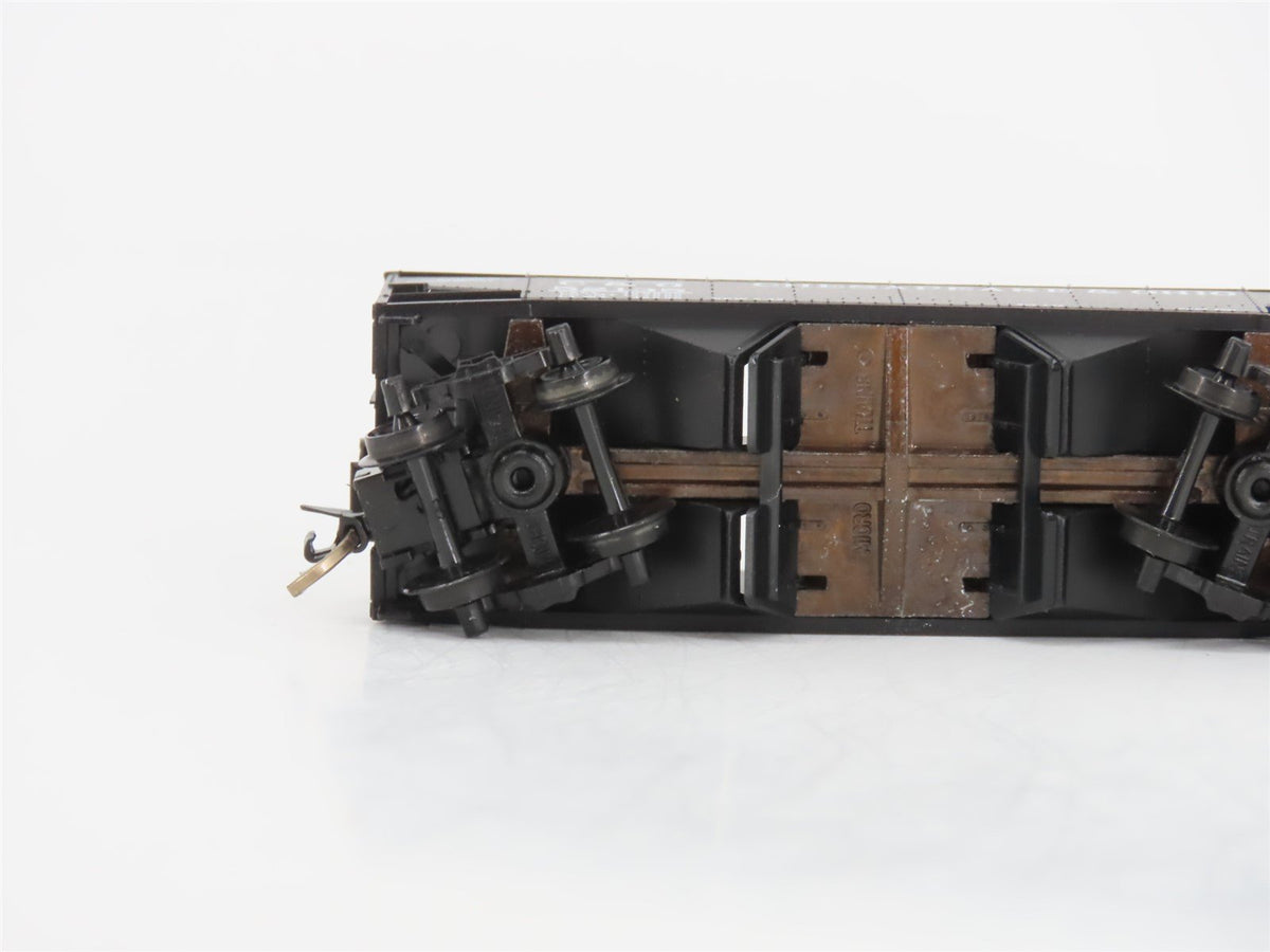 N Scale Micro-Trains MTL 86010 C&amp;O Chesapeake &amp; Ohio 33&#39; 2-Bay Hopper #52135