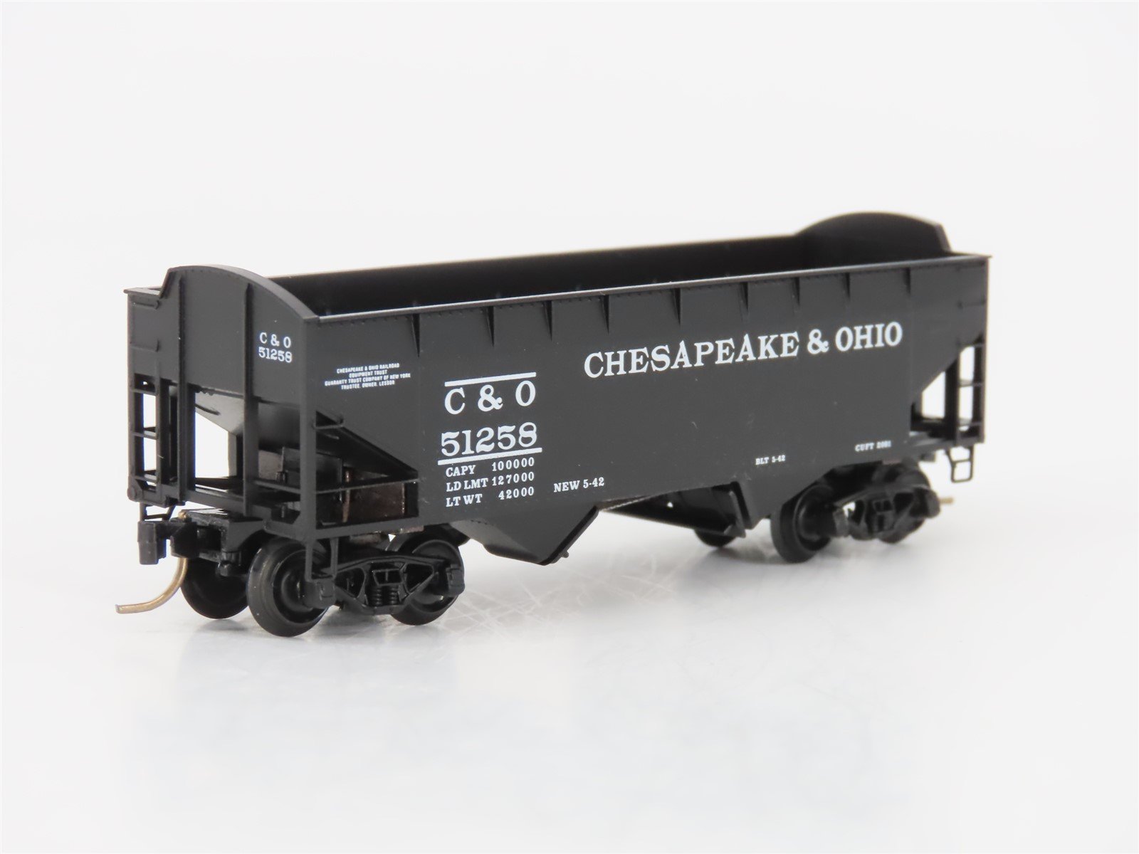 N Scale Micro-Trains MTL 86010 C&O Chesapeake & Ohio 33' 2-Bay Hopper #51258