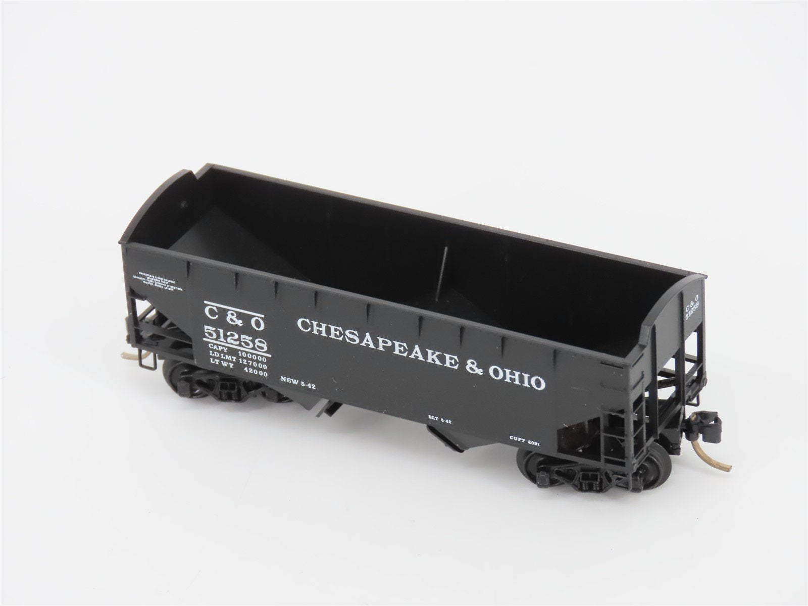 N Scale Micro-Trains MTL 86010 C&O Chesapeake & Ohio 33' 2-Bay Hopper #51258