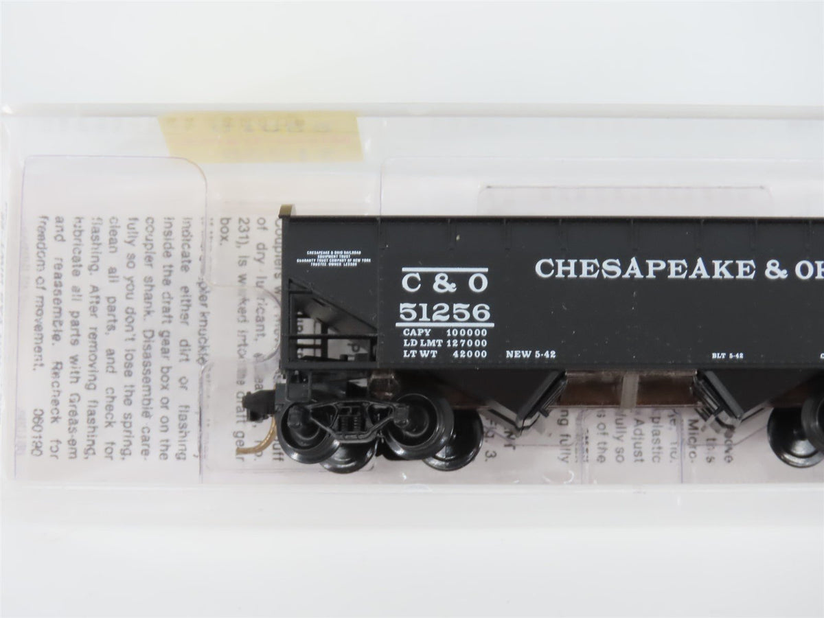 N Scale Micro-Trains MTL 86010 C&amp;O Chesapeake &amp; Ohio 33&#39; 2-Bay Hopper #51256