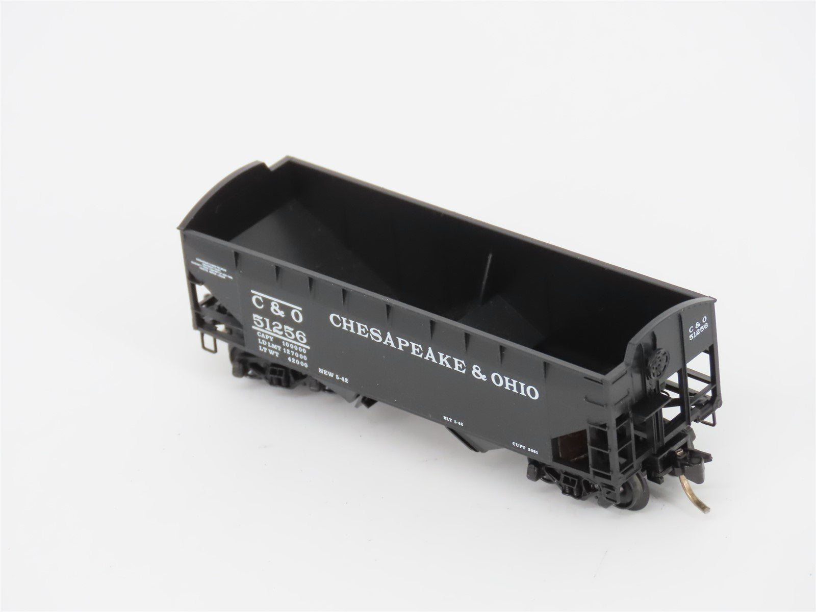 N Scale Micro-Trains MTL 86010 C&O Chesapeake & Ohio 33' 2-Bay Hopper #51256