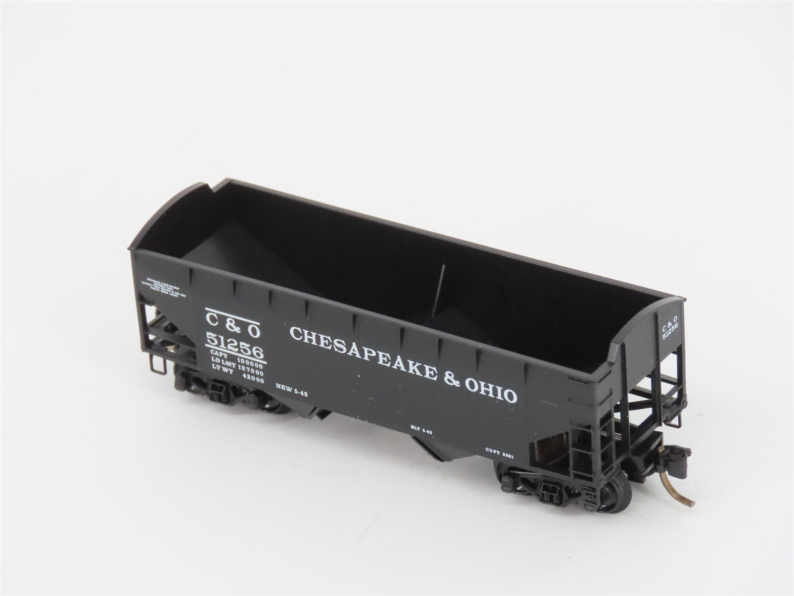 N Scale Micro-Trains MTL 86010 C&O Chesapeake & Ohio 33' 2-Bay Hopper #51256