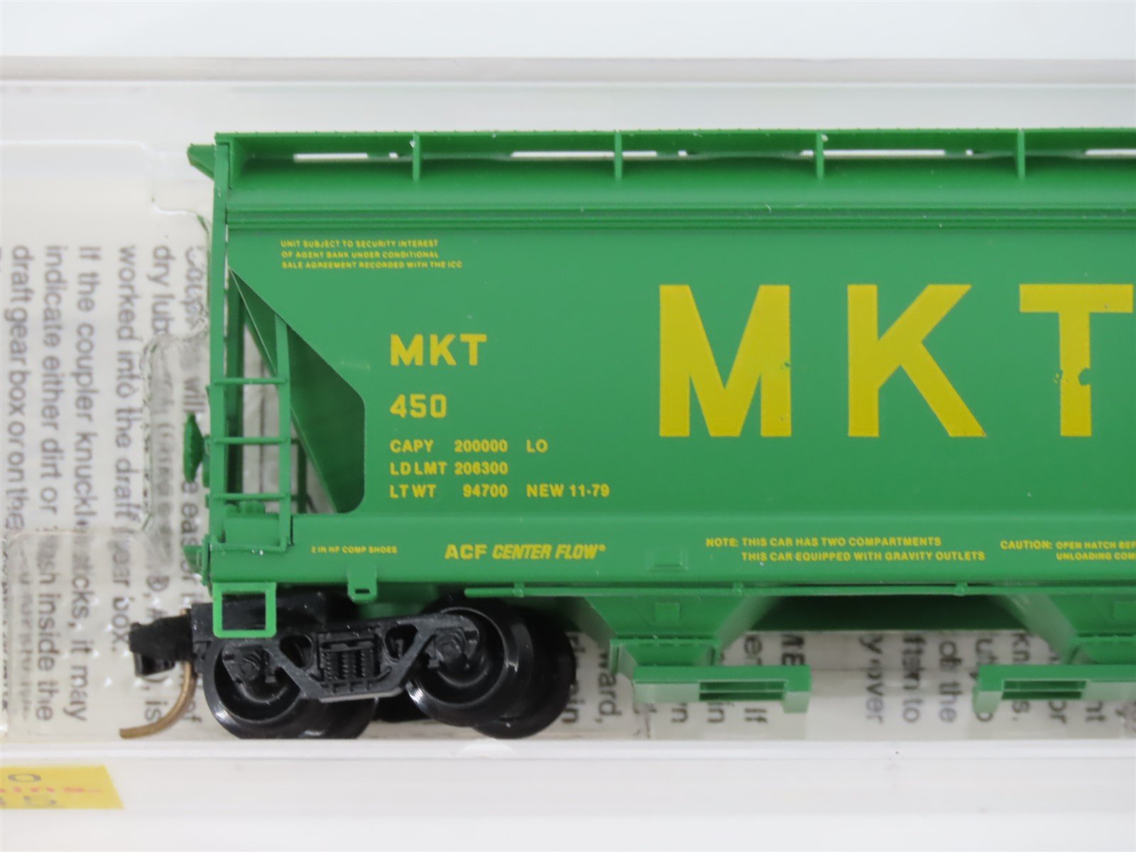 N Micro-Trains MTL 92040 MKT Missouri-Kansas-Texas 2 Bay Covered Hopper #450