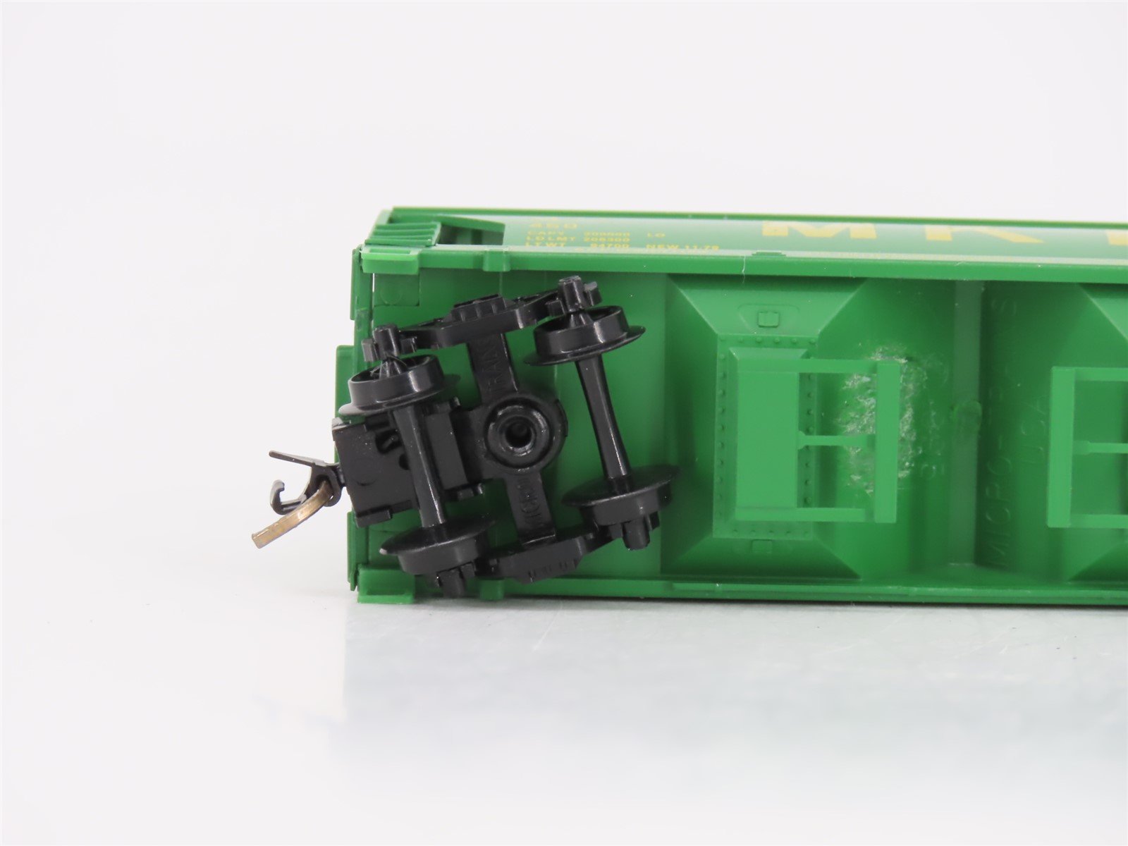 N Micro-Trains MTL 92040 MKT Missouri-Kansas-Texas 2 Bay Covered Hopper #450