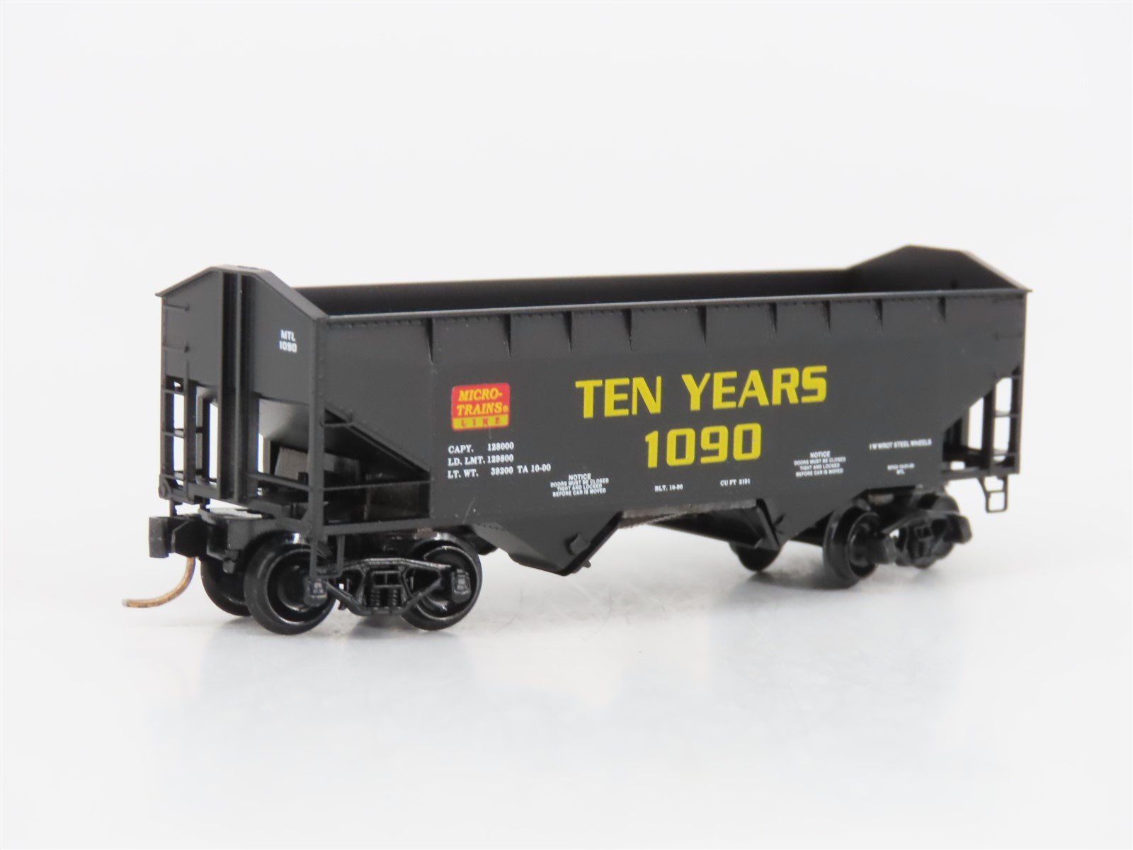 N Micro-Trains MTL 90020 Micro-Trains Line 10th Anniversary 2 Bay Hopper #1090