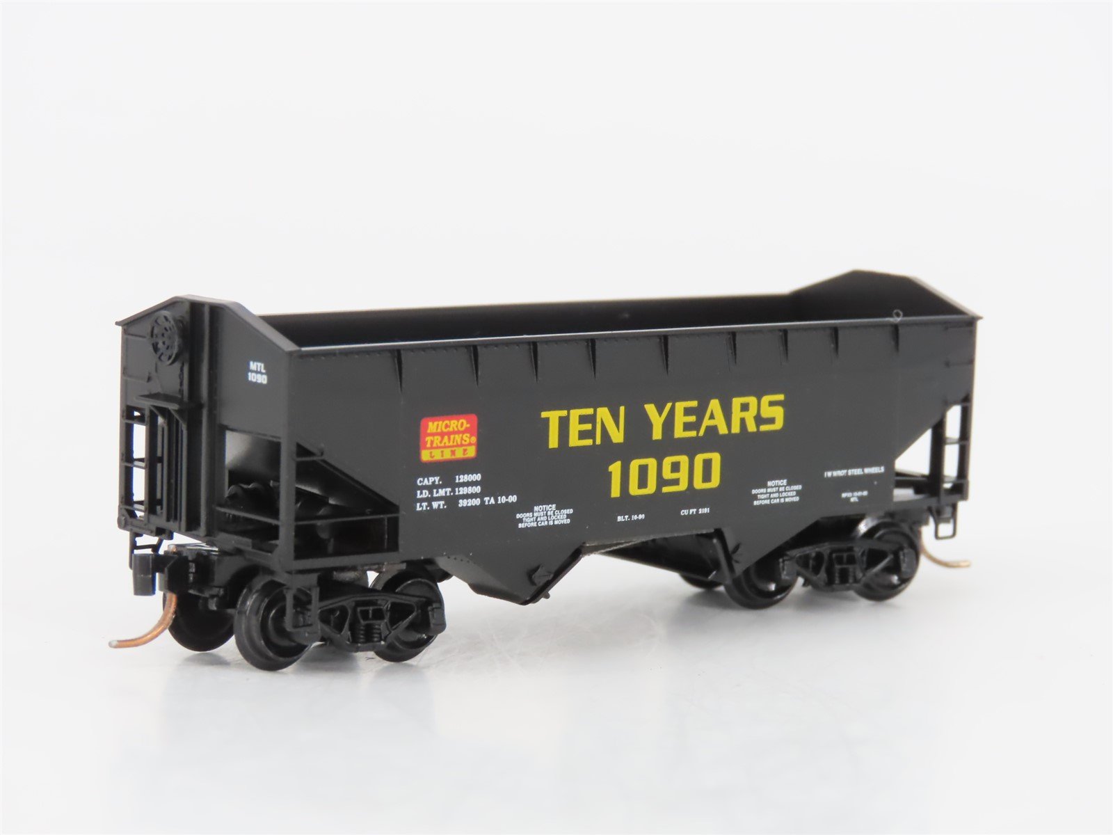 N Micro-Trains MTL 90020 Micro-Trains Line 10th Anniversary 2 Bay Hopper #1090