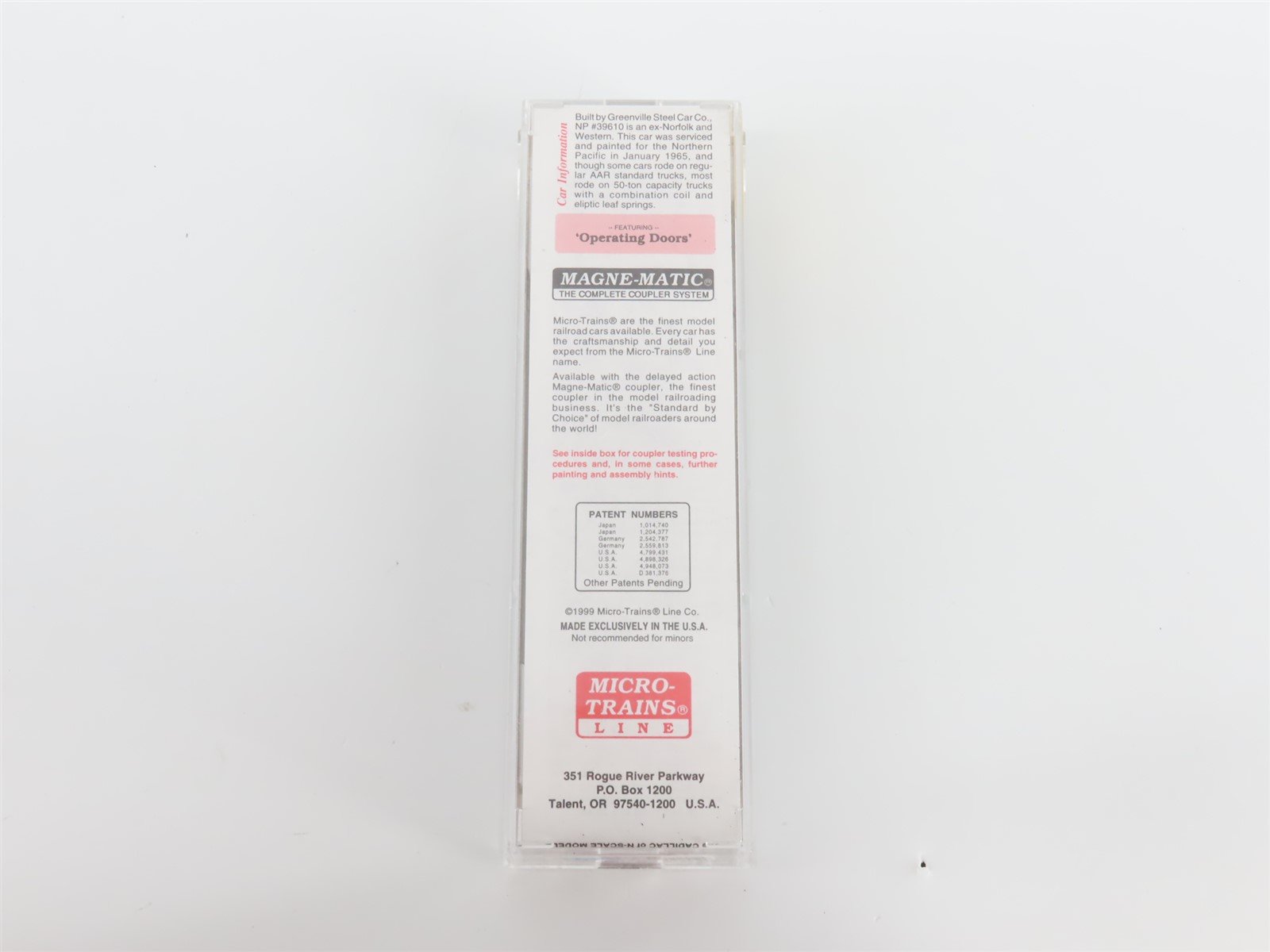 N Micro-Trains MTL 79020 NP Northern Pacific 50' Double Door Box Car #39610