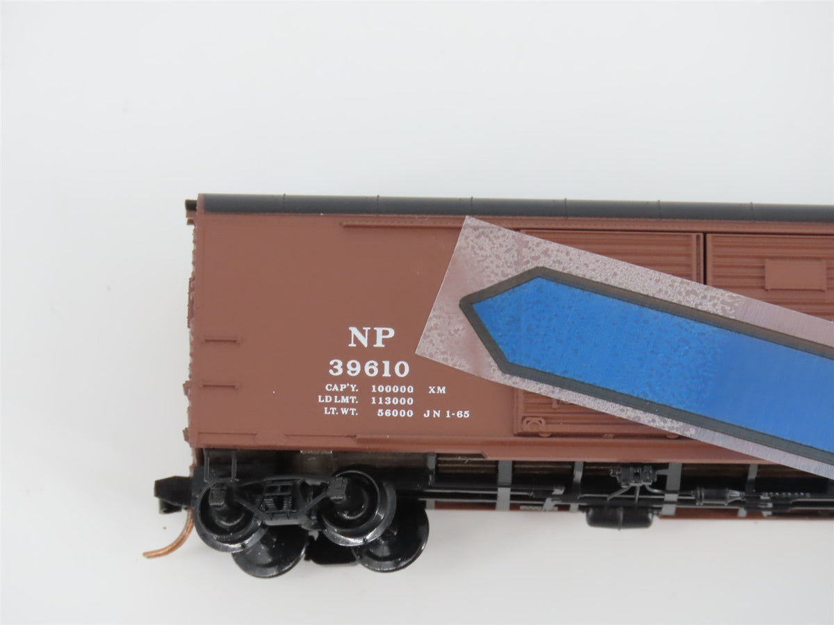 N Micro-Trains MTL 79020 NP Northern Pacific 50&#39; Double Door Box Car #39610