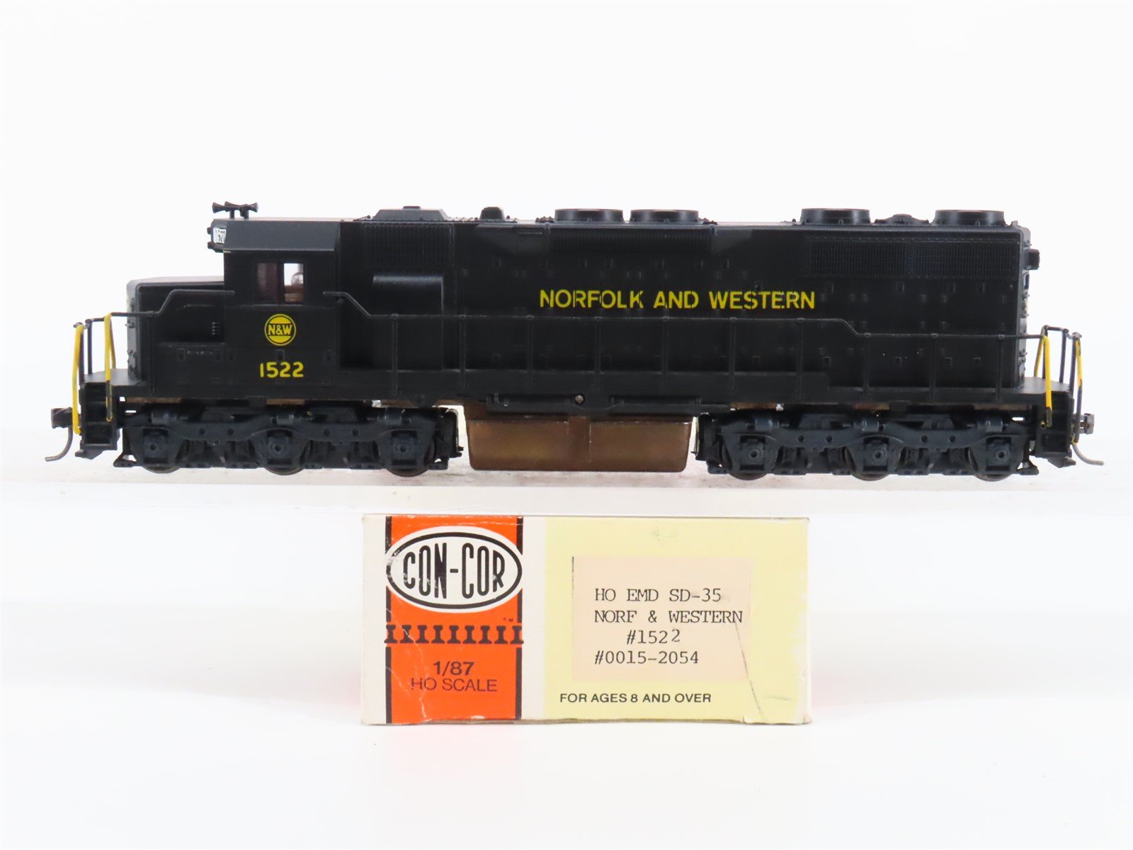 HO Scale Con-Cor 0015-2054 N&W Norfolk & Western EMD SD35 Diesel #1522