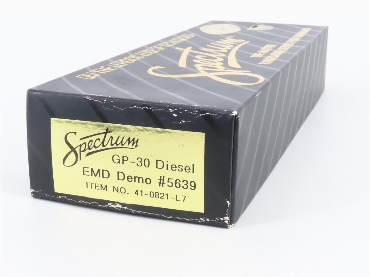HO Scale Bachmann Spectrum 41-0821-L7 EMD GP30 Diesel Demonstrator #5639