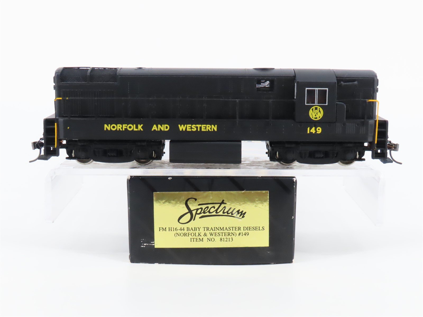 HO Scale Bachmann Spectrum 81213 N&W FM H16-44 Baby Trainmaster Diesel #149