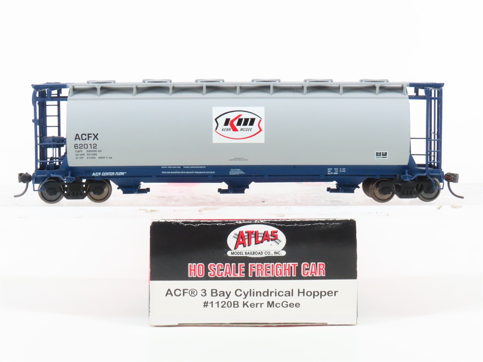 HO Scale Atlas 1120B ACFX Kerr McGee 3-Bay Cylindrical Hopper #62012
