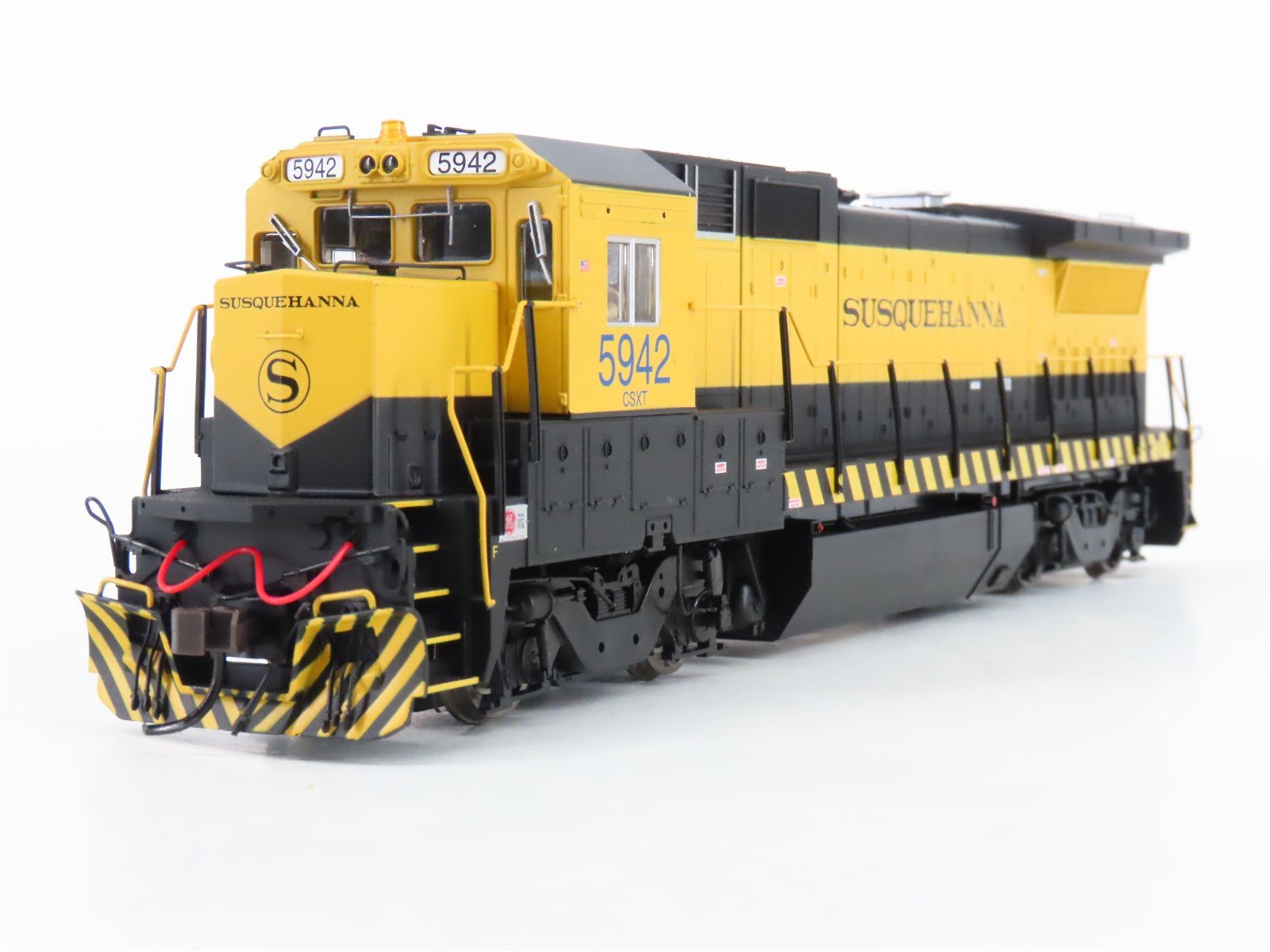 HO Atlas Master CSX / NYSW Susquehanna Patch Dash 8-40B Diesel #5942 w/ DCC