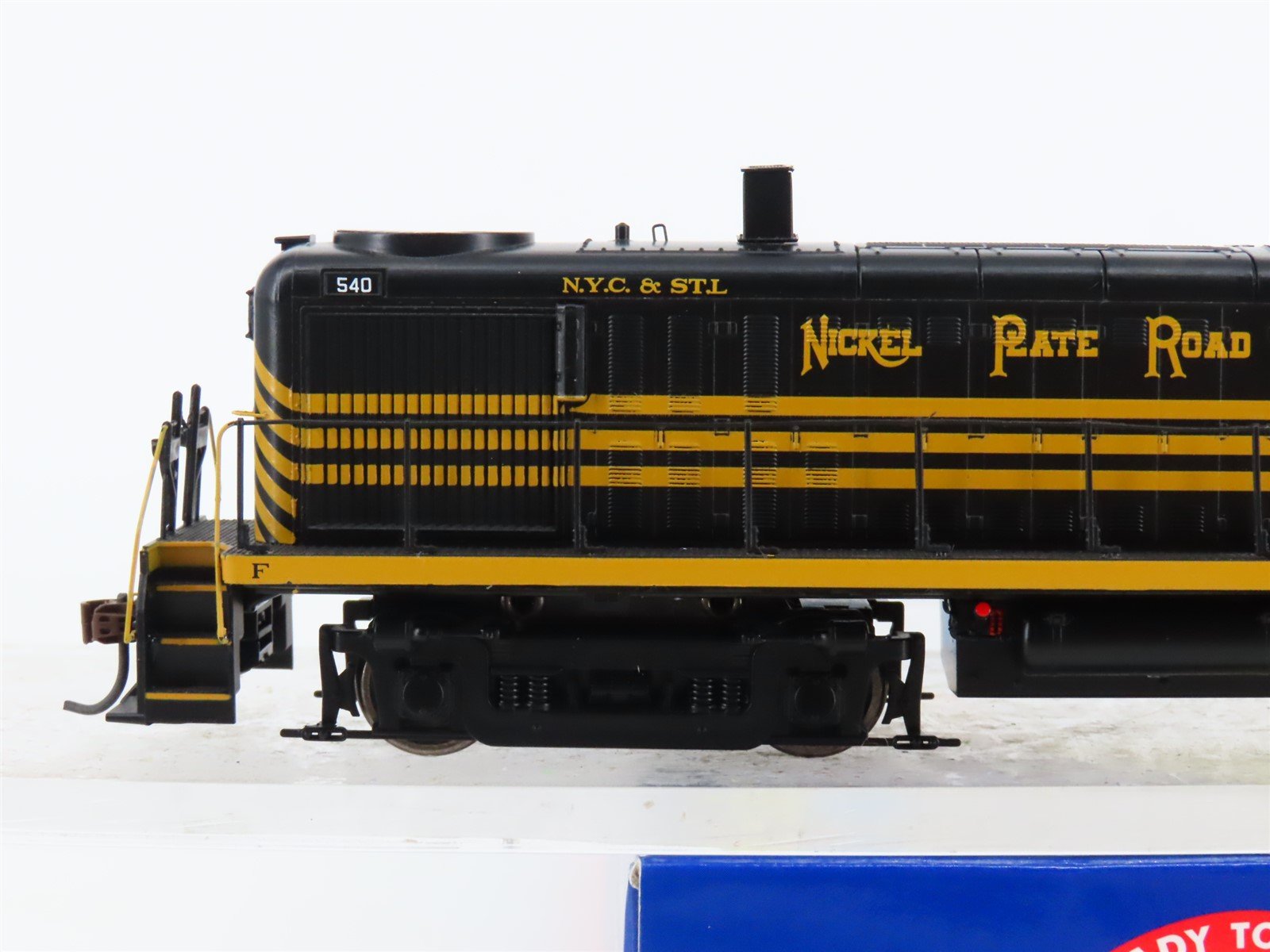 HO Scale Athearn 96768 NKP Nickel Plate Road ALCO RS-3 Diesel #540 - DCC Ready