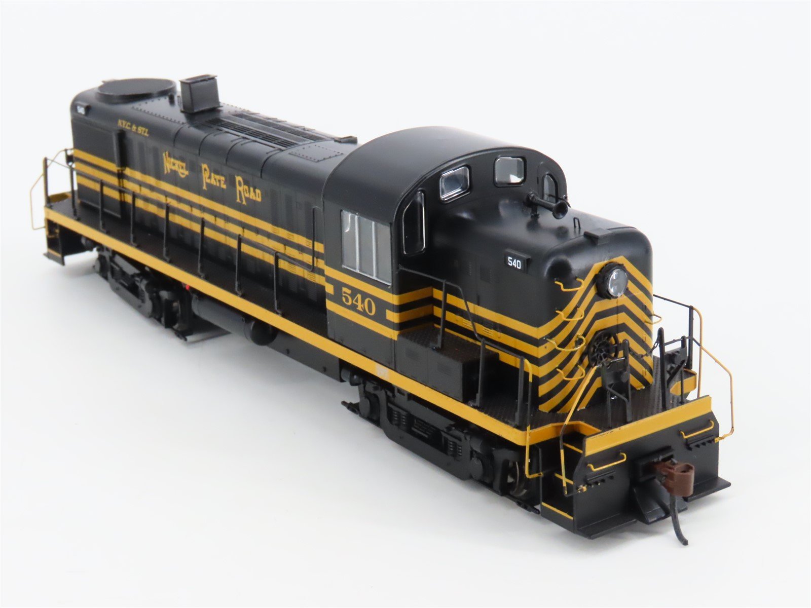 HO Scale Athearn 96768 NKP Nickel Plate Road ALCO RS-3 Diesel #540 - DCC Ready