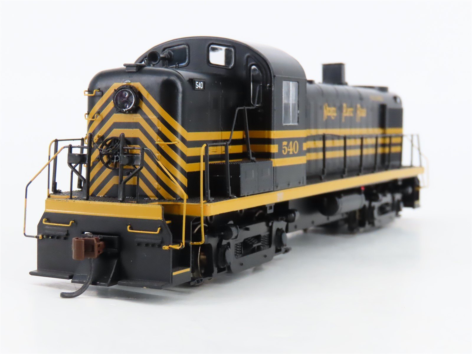 HO Scale Athearn 96768 NKP Nickel Plate Road ALCO RS-3 Diesel #540 - DCC Ready