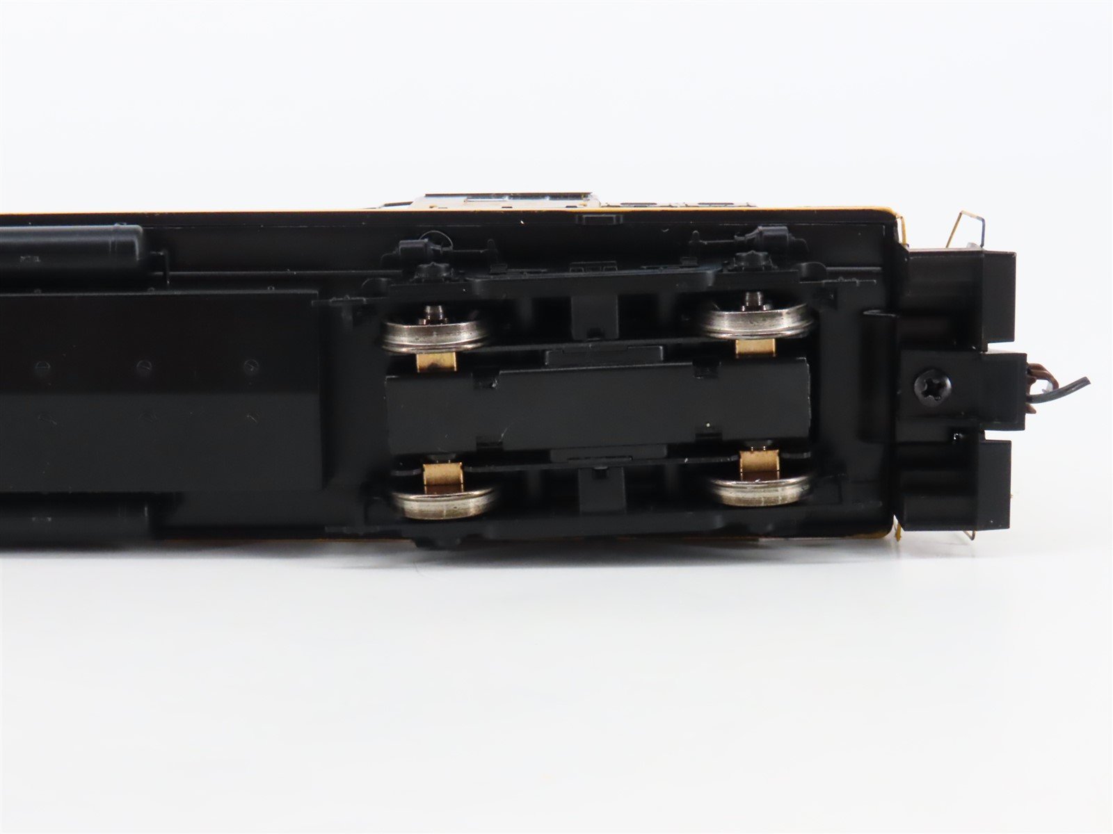 HO Scale Athearn 96768 NKP Nickel Plate Road ALCO RS-3 Diesel #540 - DCC Ready