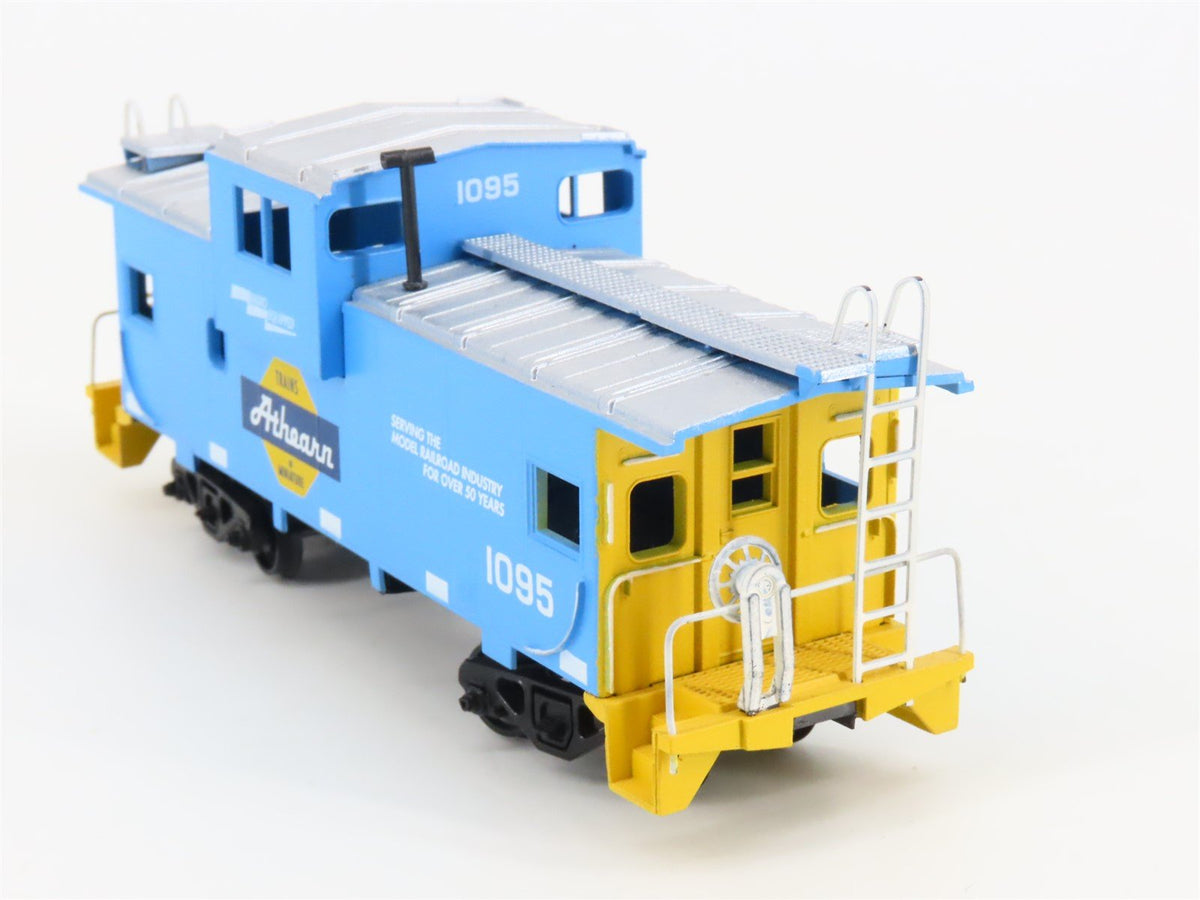 HO Scale Athearn SE 2200 &quot;Athearn Special&quot; SW1000 Diesel Switcher &amp; Caboose Set