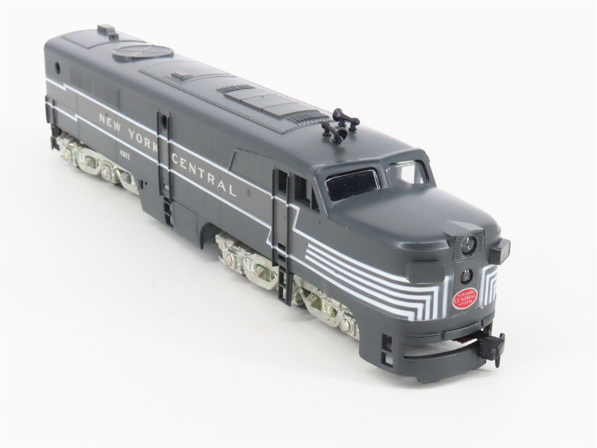 HO Scale Athearn 3323 NYC New York Central ALCO PA1 Diesel #4211 - Unpowered
