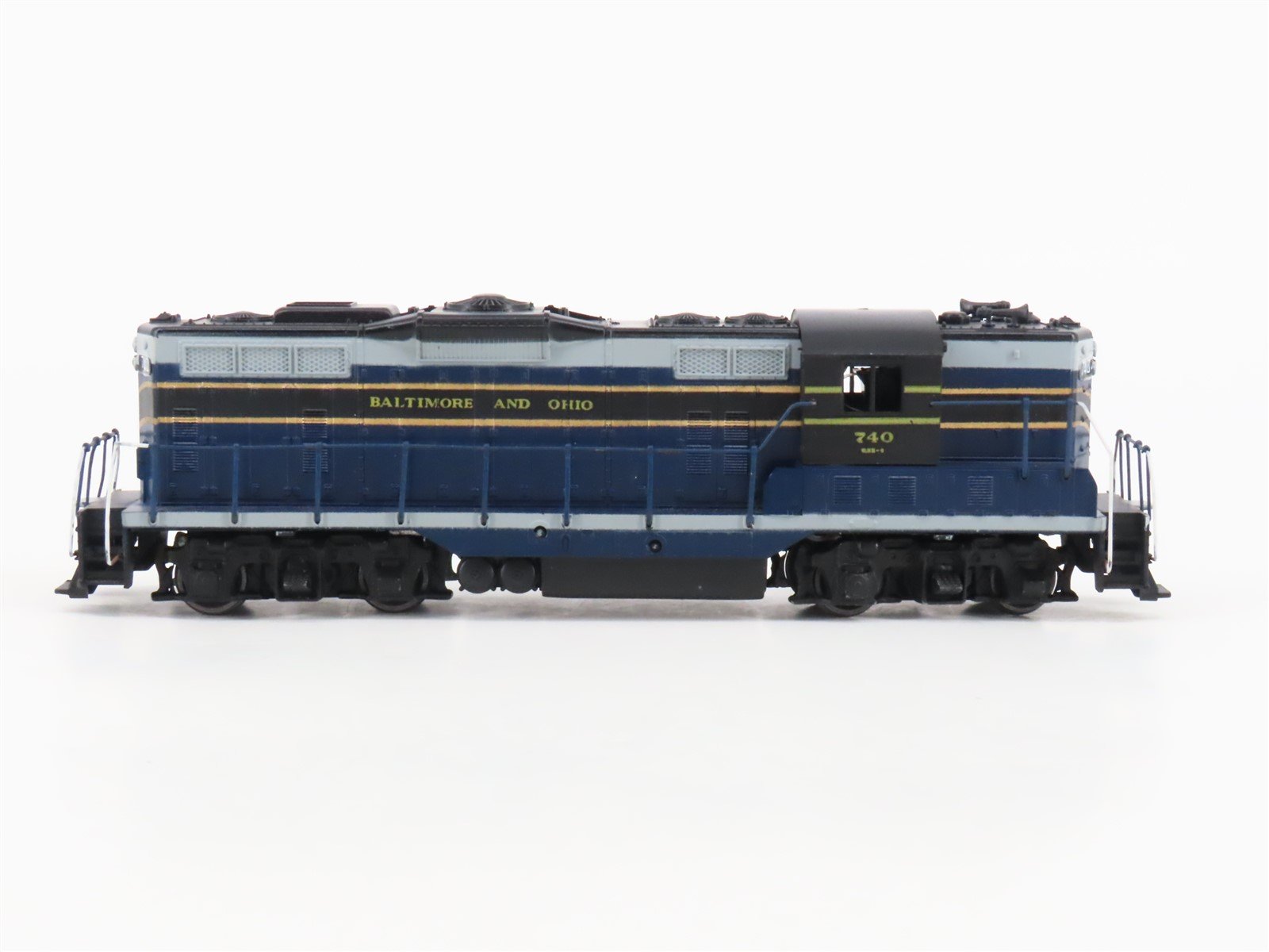 HO Scale Athearn B&O Baltimore & Ohio EMD GP7 Diesel Locomotive #740
