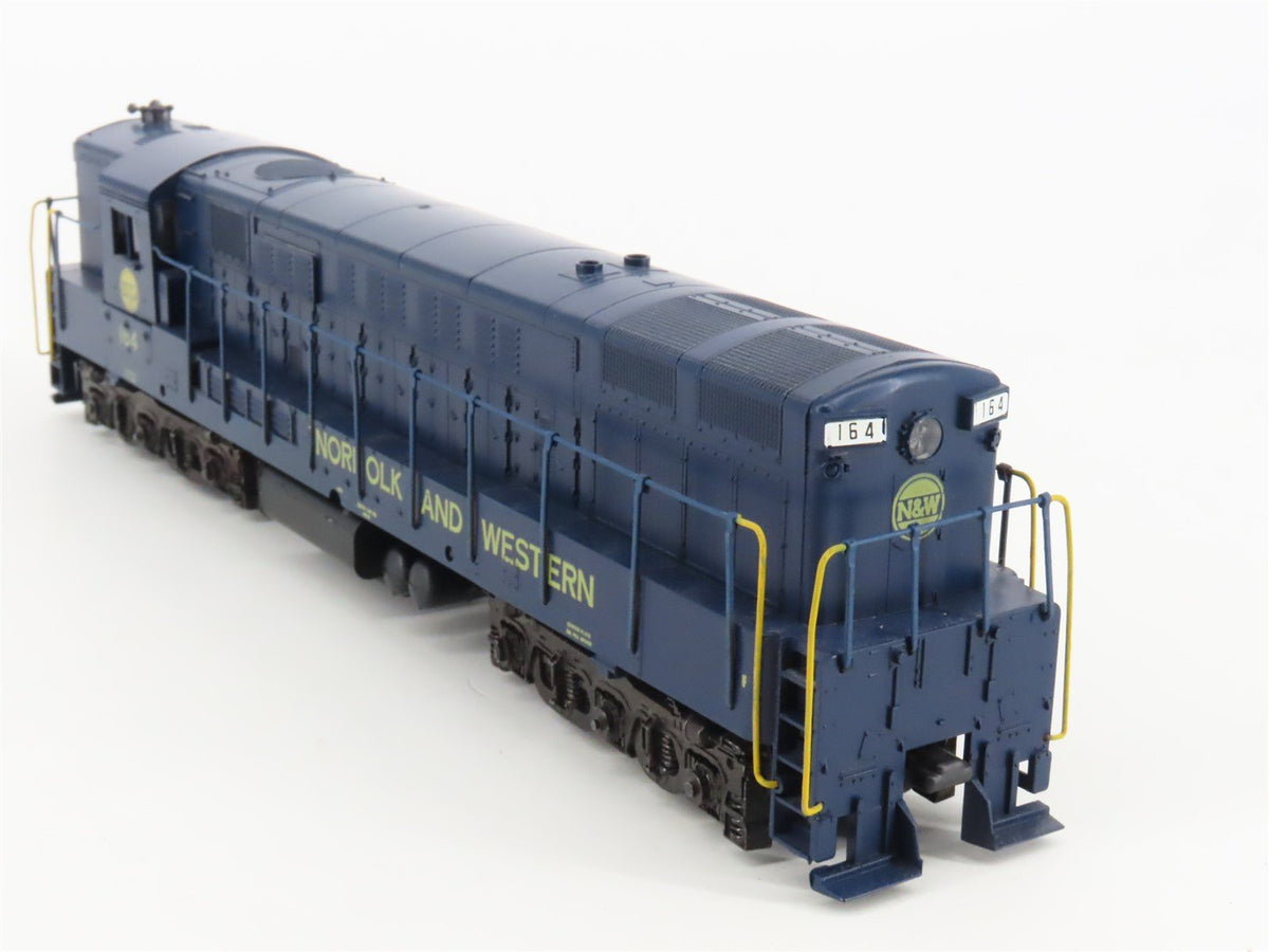 HO Scale Athearn 04304 N&amp;W Norfolk &amp; Western FM H24-66 Trainmaster Diesel #164