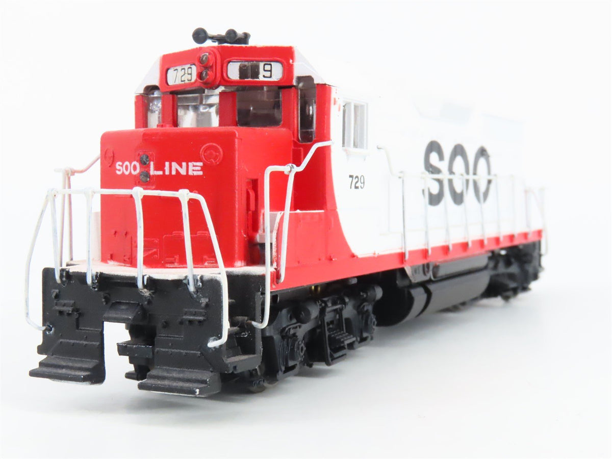 HO Scale Athearn 4209 SOO Line Railroad EMD GP35 Diesel Locomotive #729