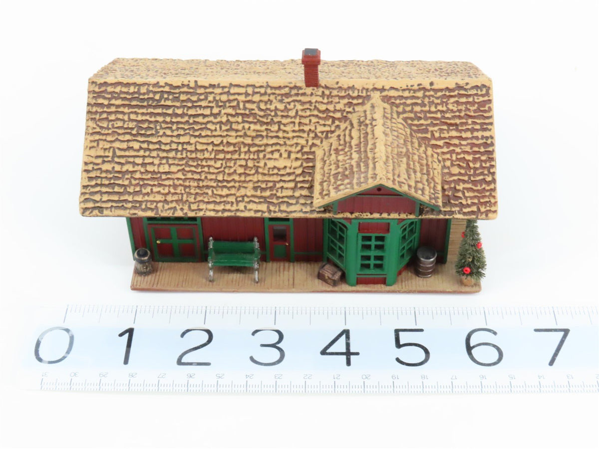 HO 1/87 Hallmark Sarah Plain And Tall Collection The Hays Train Station