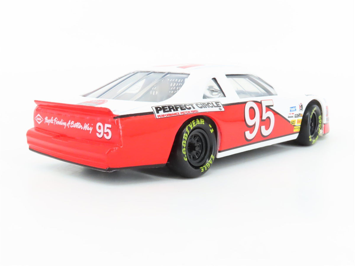 1:24 Scale Revell Die-Cast Dana Perfect Circle 1995 Ford Thunderbird