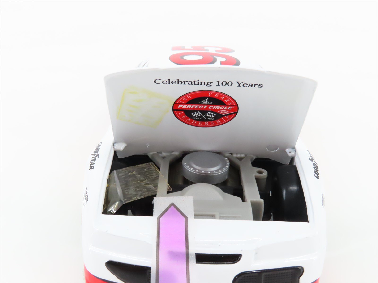 1:24 Scale Revell Die-Cast Dana Perfect Circle 1995 Ford Thunderbird