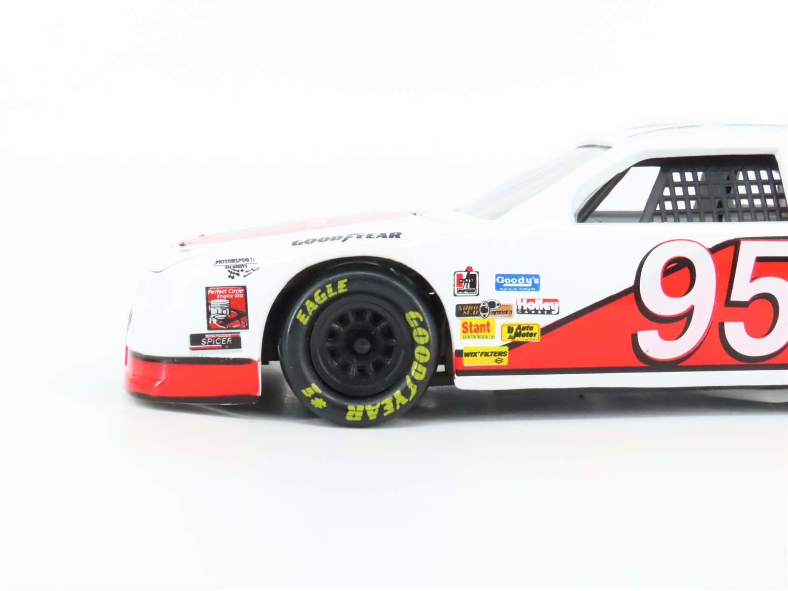 1:24 Scale Revell Die-Cast Dana Perfect Circle 1995 Ford Thunderbird