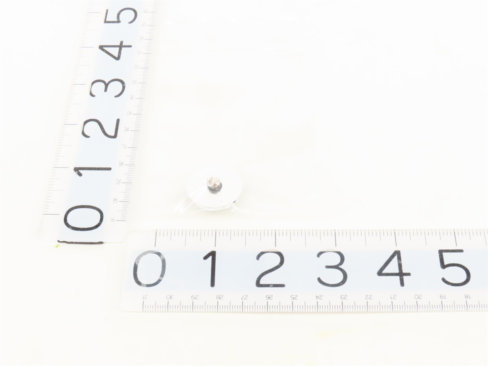 1:24 Scale Revell Die-Cast Dana Perfect Circle 1995 Ford Thunderbird