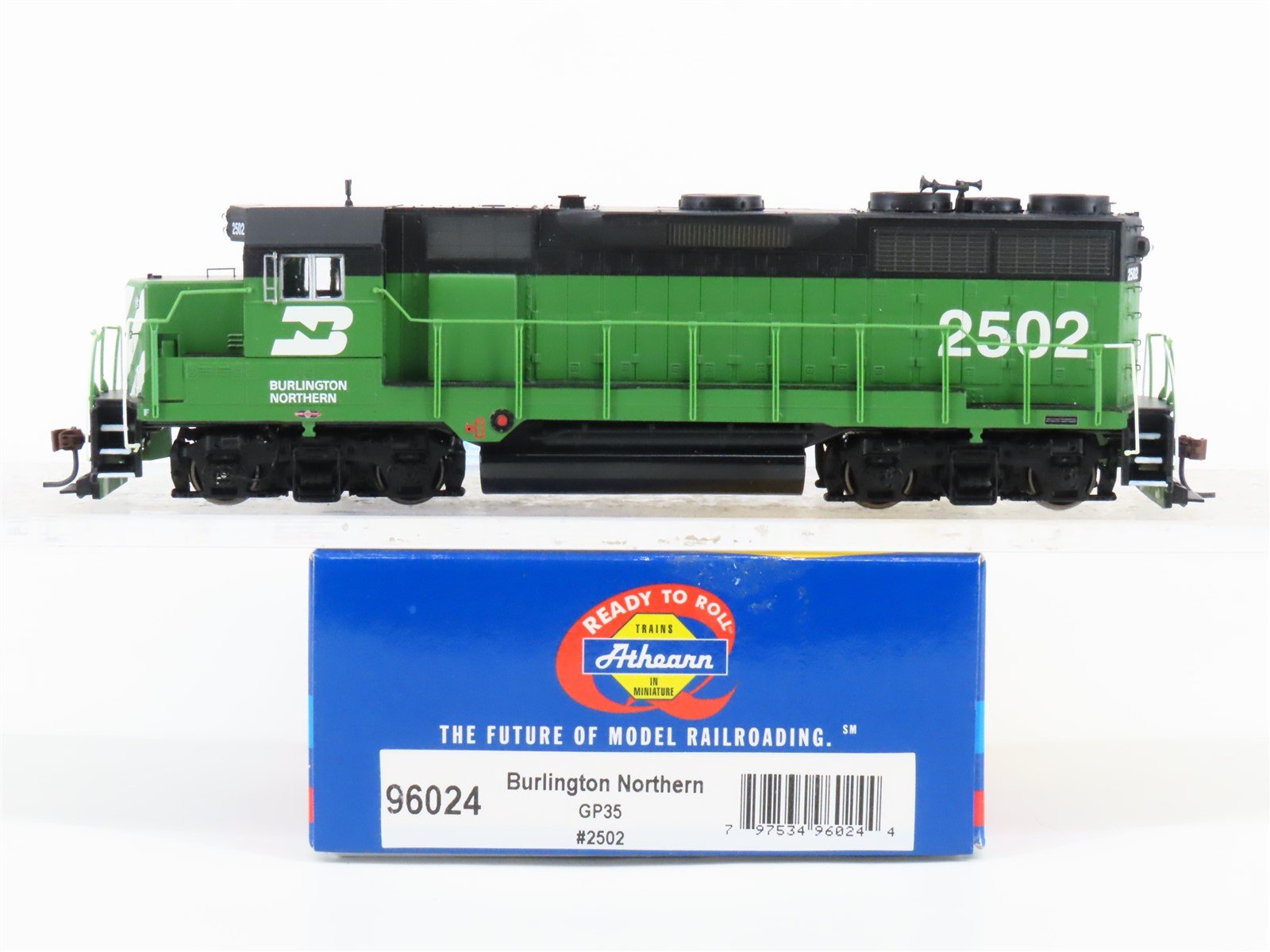 HO Scale Athearn RTR 96024 BN Burlington Northern GP35 Diesel Loco #2502