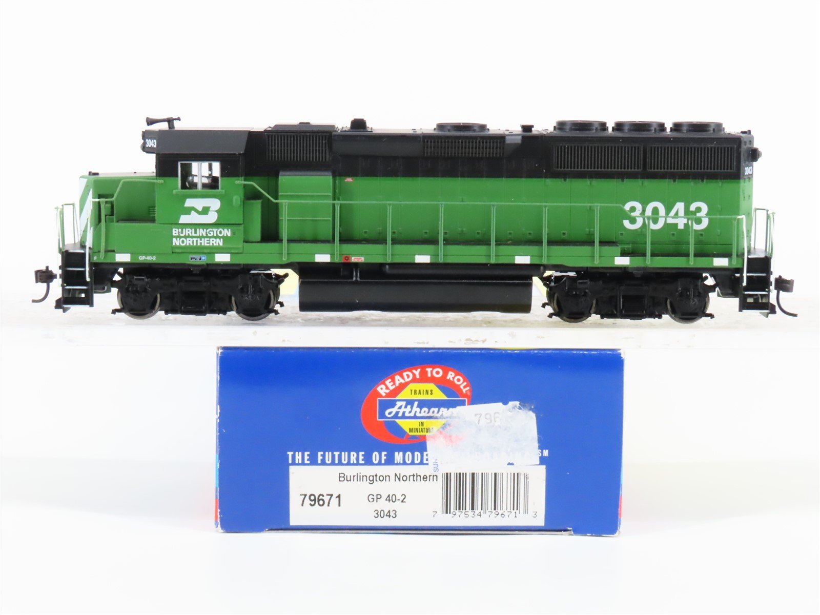 HO Scale Athearn RTR 79671 BN Burlington Northern G40-2 Diesel Loco #3043