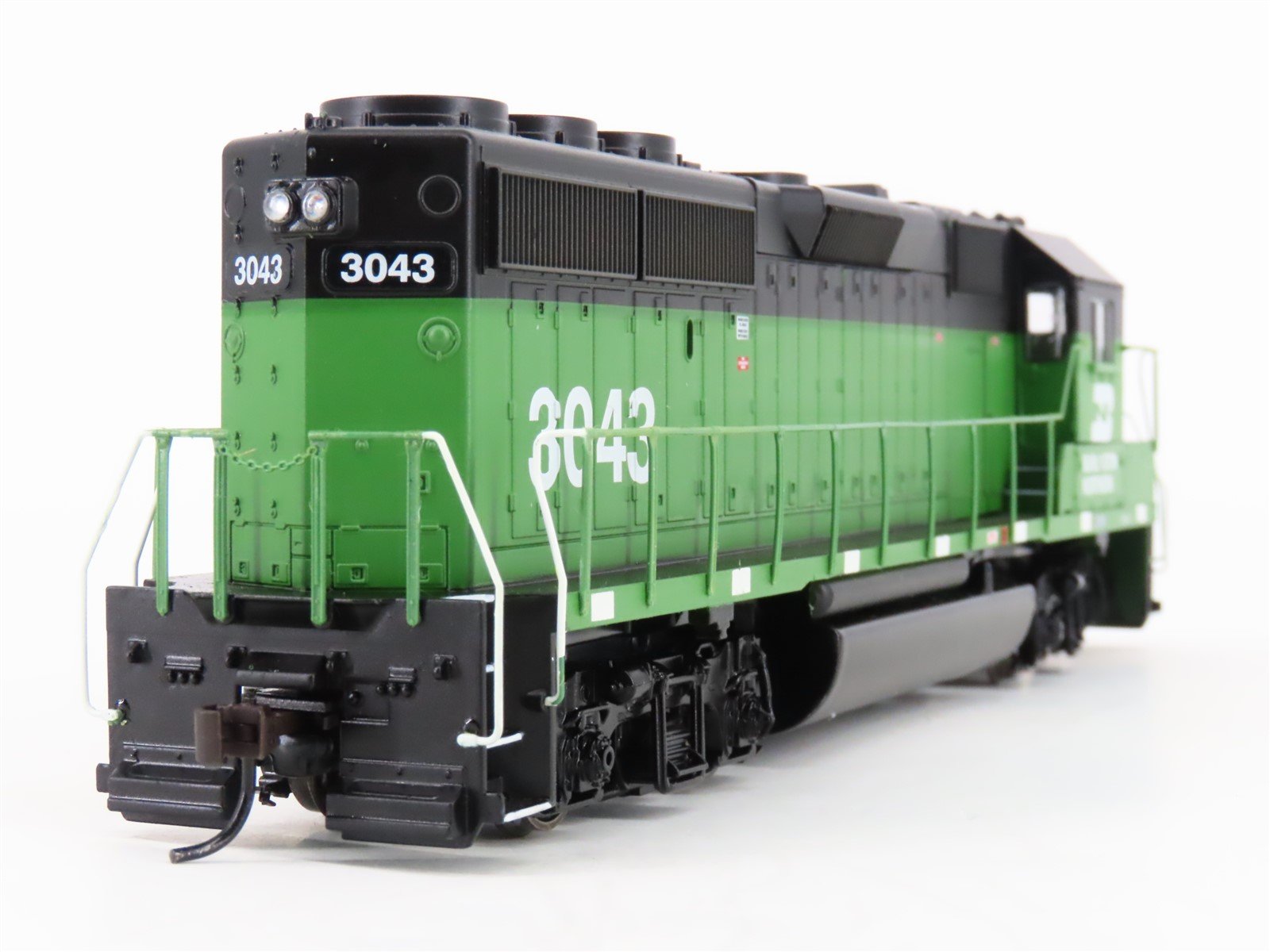 HO Scale Athearn RTR 79671 BN Burlington Northern G40-2 Diesel Loco #3043