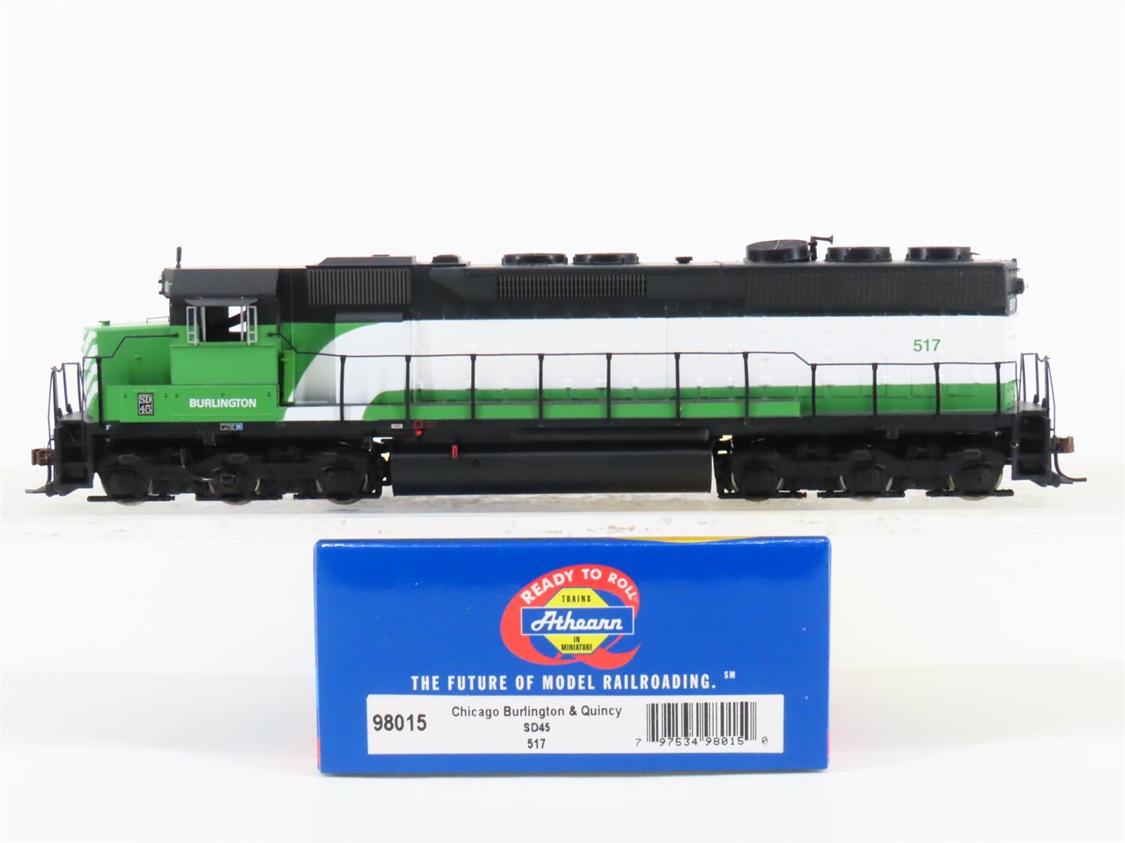 HO Scale Athearn RTR 98015 CBQ Burlington BN Scheme SD45 Diesel Loco #517