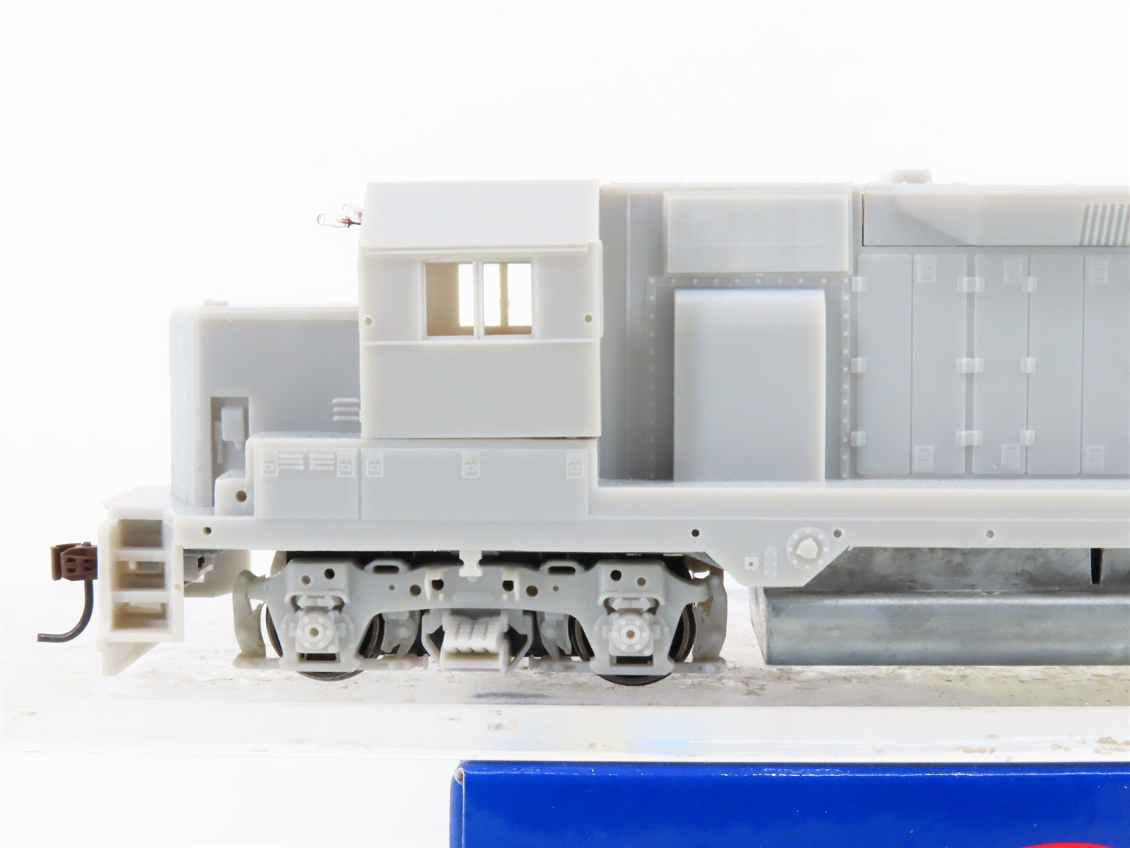 HO Scale Athearn RTR 91700 Undecorated GP35 Diesel Locomotive - DCC Ready