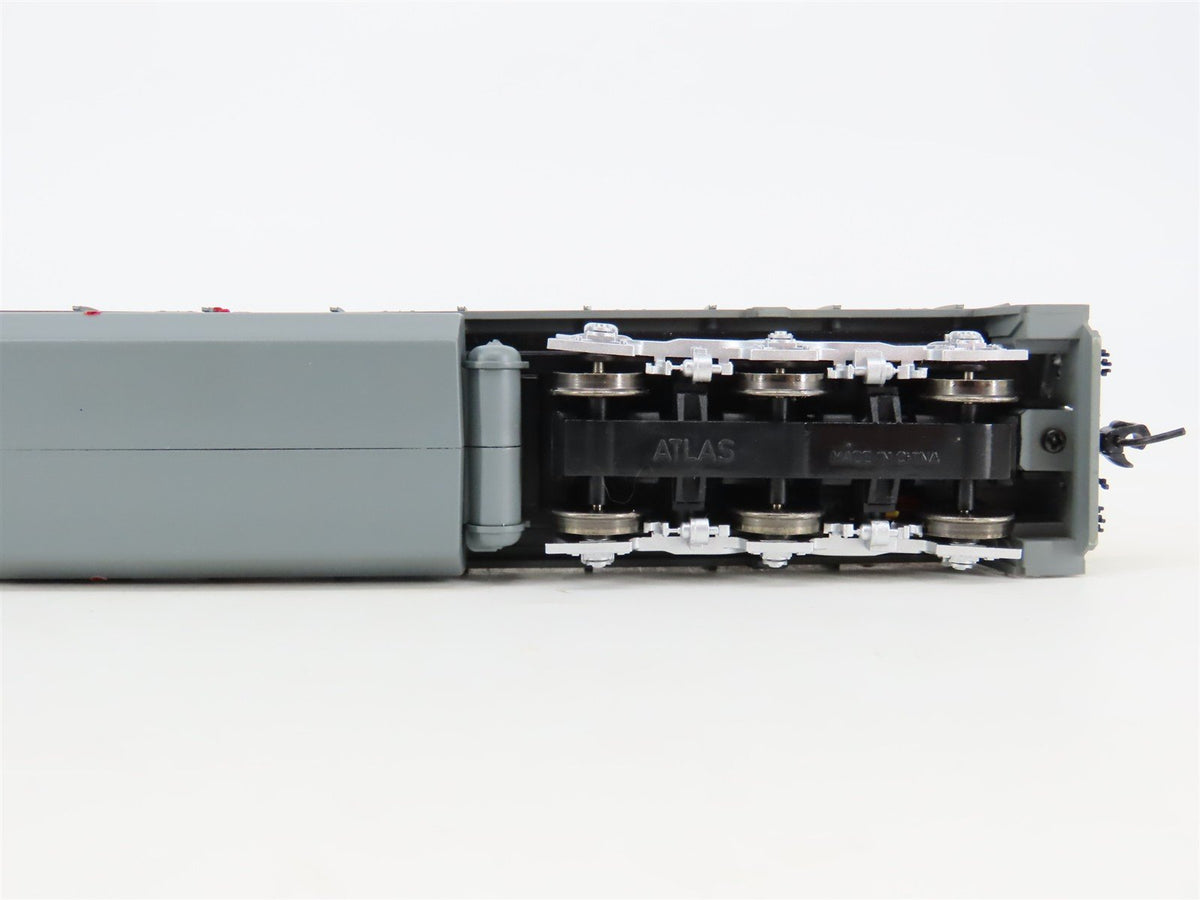 HO Scale Atlas Silver 7322 UP Union Pacific U30C Diesel Locomotive #2883