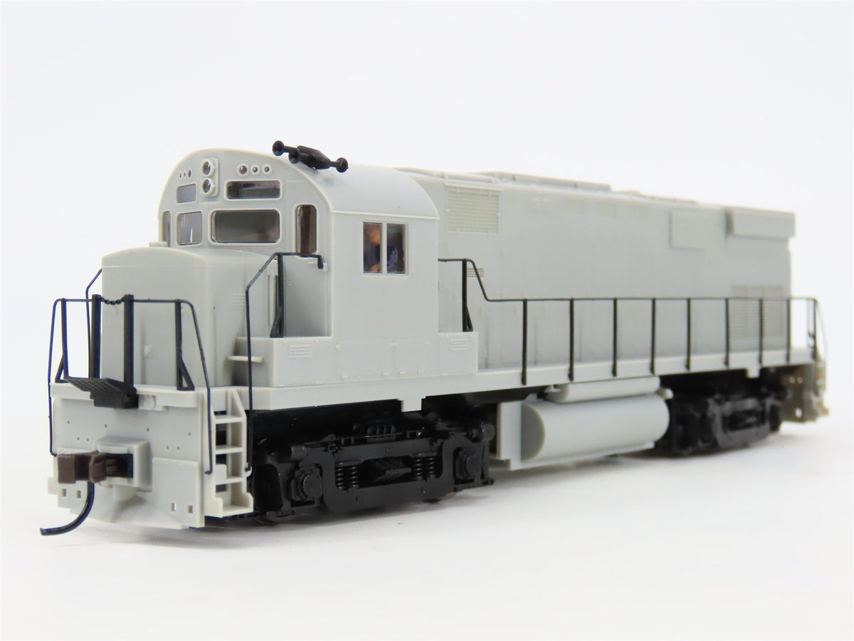 HO Scale Atlas Classic 9330 Undecorated C424 Phase II Diesel Locomotive